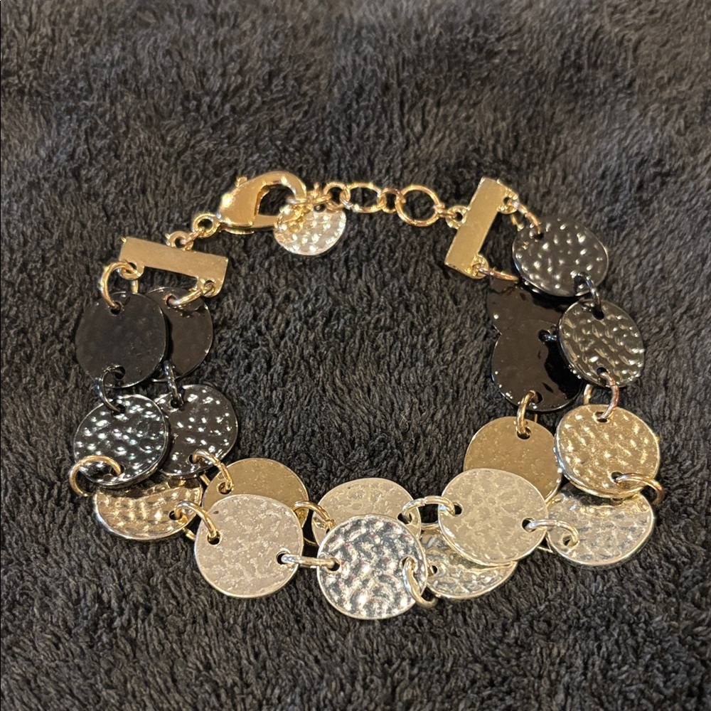 Elegant Black, Gold and Silver Hammered Disc Bracelet